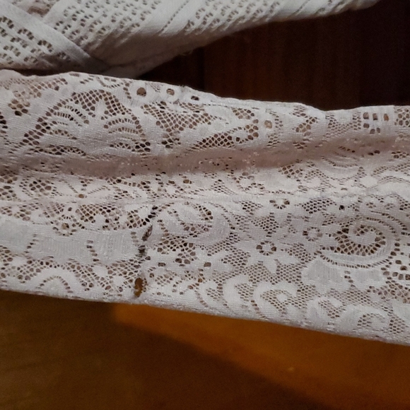 BCBGMAXAZRIA Lace Pink Blouse XS - Picture 4 of 6